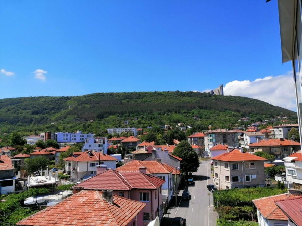 Тристаен апартамент в Шумен, Херсон - 76 кв.м за 1697 €/кв.м - Снимка #1