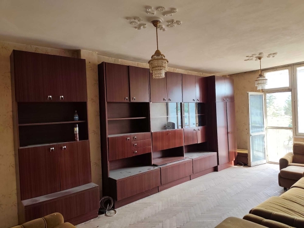 Тристаен апартамент в Роман - 98 кв.м за 354 €/кв.м - Снимка #1