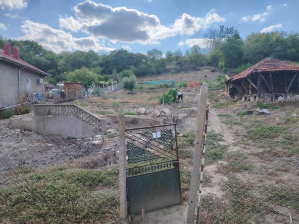 Парцел в с. Ситово, Област Силистра - 2300 кв.м за 4 €/кв.м - Снимка #1