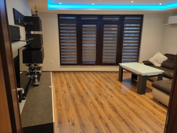 Дава се под наем Двустаен апартамент в Пловдив, Остромила - 78 кв.м за 459 € - Снимка #1