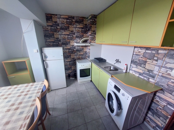 Дава се под наем Двустаен апартамент в Русе, Център - 70 кв.м за 229.5 € - Снимка #1