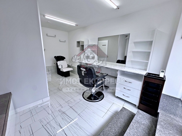 Дава се под наем  в Асеновград -  кв.м за 142.8 € - Снимка #1