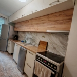 Дава се под наем Тристаен апартамент в Плевен, 9-ти квартал - 98 кв.м за 565 € - Снимка #1