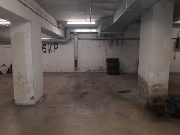 Дава се под наем Гараж / Паркомясто в Варна, Трошево - 16 кв.м за 76.5 € - Снимка #1