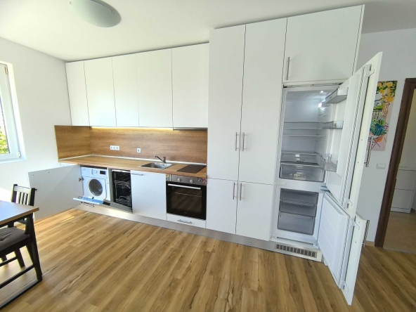 Дава се под наем Двустаен апартамент в София, Левски Г - 57 кв.м за 550 € - Снимка #1