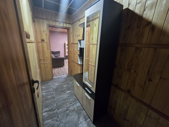 Тристаен апартамент в Ловеч, Червен бряг - 70 кв.м за 948 €/кв.м - Снимка #1