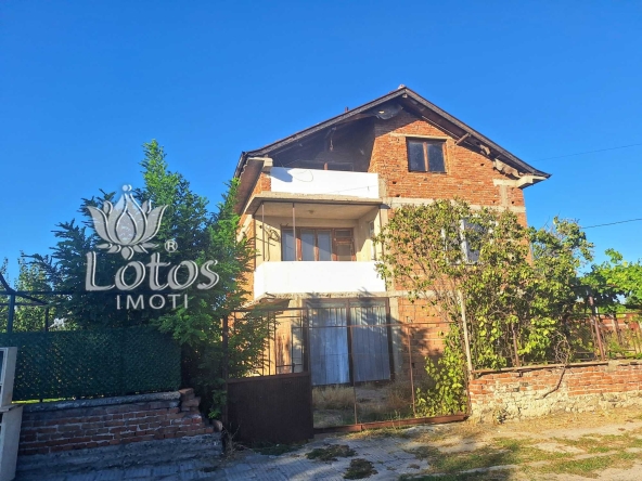 Къща в Съединение - 240 кв.м за 709 €/кв.м - Снимка #1