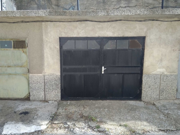 Дава се под наем Гараж / Паркомясто в Силистра, Малчика - 21 кв.м за 51 € - Снимка #1