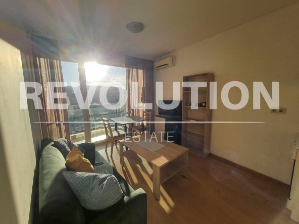 Дава се под наем Двустаен апартамент в Варна, Зимно кино Тракия - 55 кв.м за 325 € - Снимка #1