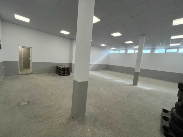 Дава се под наем Офис в Казанлък - 150 кв.м за 510 € - Снимка #1