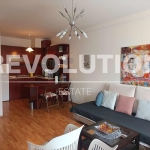 Дава се под наем Двустаен апартамент в к.к. Св.Св. Константин и Елена - 71 кв.м за 500 € - Снимка #1