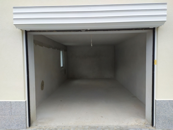 Гараж / Паркомясто в Стара Загора, Била - 40 кв.м за 875 €/кв.м - Снимка #1