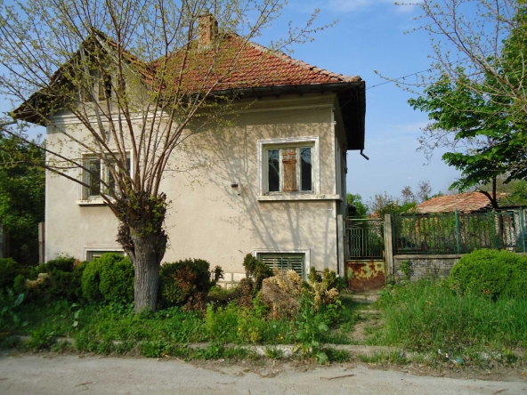 Къща в с. Буковец, Област Враца - 120 кв.м за 125 €/кв.м - Снимка #1