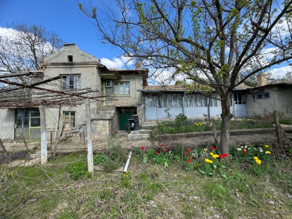 Къща в Варна, Цветен квартал - 186 кв.м за 83 €/кв.м - Снимка #1