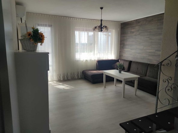 Мезонет в Варна, Център - 210 кв.м за 1905 €/кв.м - Снимка #1