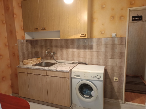 Дава се под наем Едностаен апартамент в Русе, Захарна фабрика - 47 кв.м за 178.5 € - Снимка #1