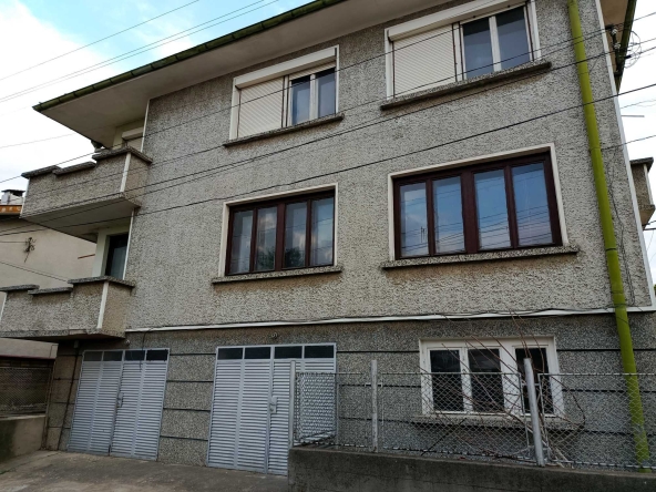 Къща в Лясковец - 300 кв.м за 595 €/кв.м - Снимка #1