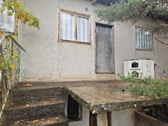 Къща в Радомир - 58 кв.м за 690 €/кв.м - Снимка #1