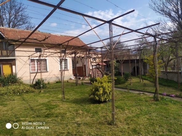 Къща в с. Голямо Дряново, Област Стара Загора - 164 кв.м за 840 €/кв.м - Снимка #1