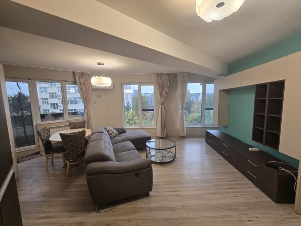 Дава се под наем Двустаен апартамент в София, Студентски град - 90 кв.м за 867 € - Снимка #1