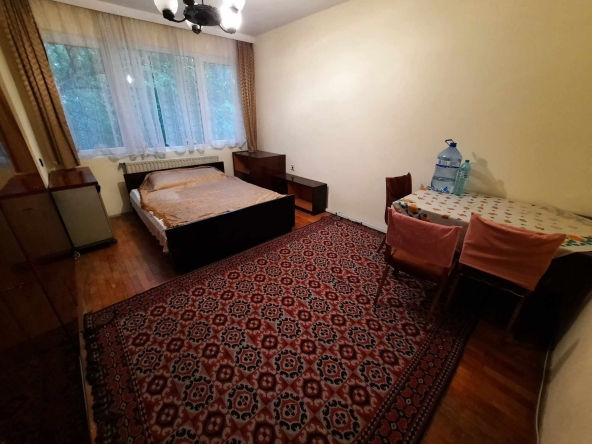 Дава се под наем Двустаен апартамент в Пловдив, Гагарин - 68 кв.м за 382.5 € - Снимка #1