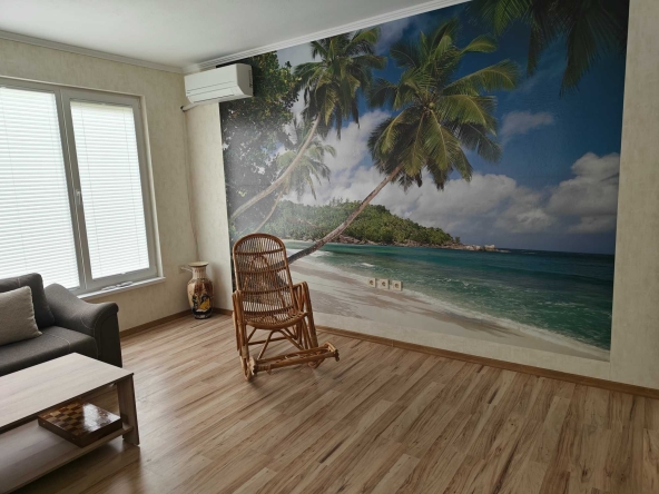 Дава се под наем Тристаен апартамент в София, Лозенец - 95 кв.м за 990 € - Снимка #1