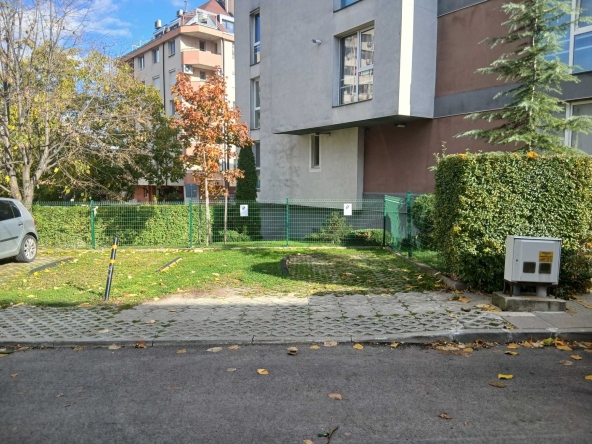 Дава се под наем Гараж / Паркомясто в София, Овча купел - 12 кв.м за 46 € - Снимка #1