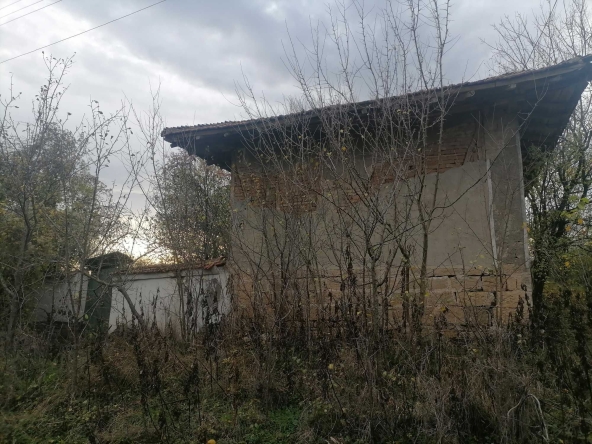 Къща в с. Храброво, Област Варна - 2000 кв.м за 10 €/кв.м - Снимка #1