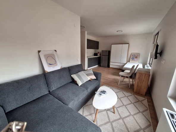 Дава се под наем Едностаен апартамент в Банско - 40 кв.м за 375 € - Снимка #1