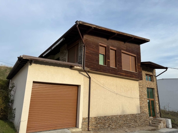 Многостаен апартамент в Симитли - 359 кв.м за 892 €/кв.м - Снимка #1