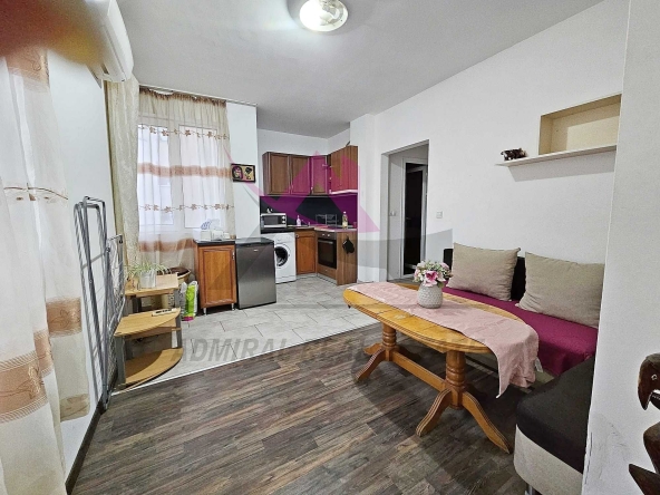 Дава се под наем Двустаен апартамент в Варна, Колхозен пазар - 55 кв.м за 389 € - Снимка #1