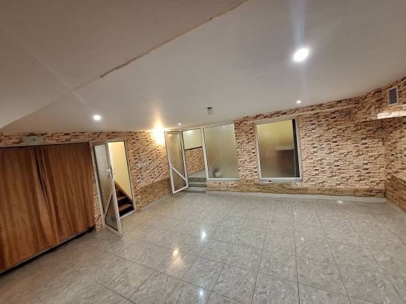 Двустаен апартамент в Варна, Христо Ботев - 62 кв.м за 1339 €/кв.м - Снимка #1