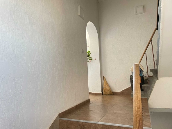 Офис в Габрово, Беленци - 77 кв.м за 1039 €/кв.м - Снимка #1