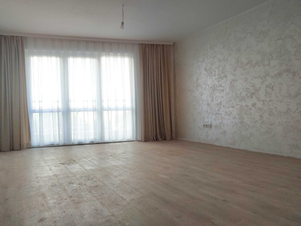 Тристаен апартамент в Варна, Аспарухово - 100 кв.м за 2100 €/кв.м - Снимка #1