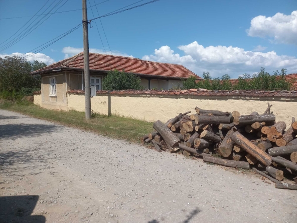 Къща в Смядово - 80 кв.м за 281 €/кв.м - Снимка #1