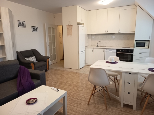 Дава се под наем Двустаен апартамент в Варна, Виница - 60 кв.м за 139147.38 € - Снимка #1