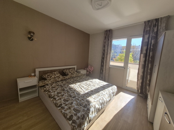 Дава се под наем Четиристаен апартамент в Стара Загора, Железник - изток - 86 кв.м за 56.1 € - Снимка #1