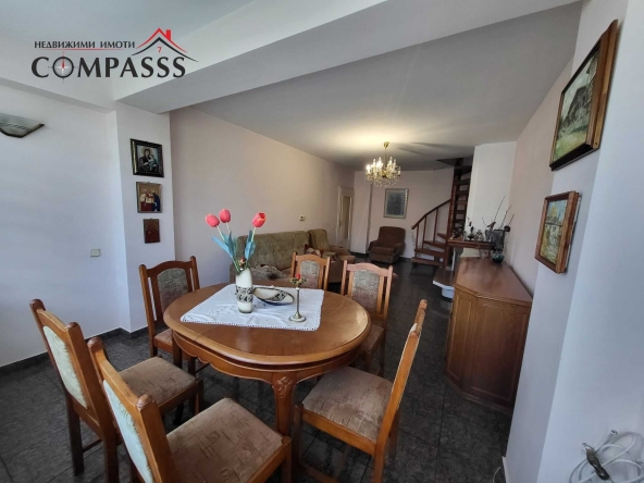 Четиристаен апартамент в Добрич, Център - 97 кв.м за 573 €/кв.м - Снимка #1