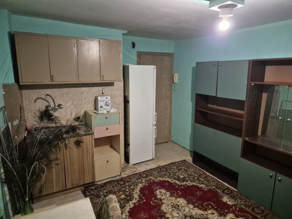 Дава се под наем Ателие в Варна, Възраждане 2 - 15 кв.м за 149.43 € - Снимка #1