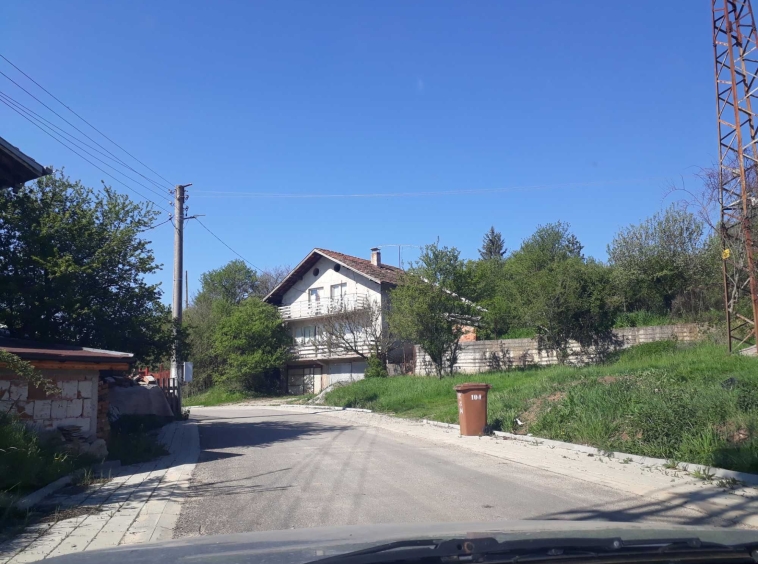 Къща в Радомир - 146 кв.м за 227 €/кв.м - Снимка #1