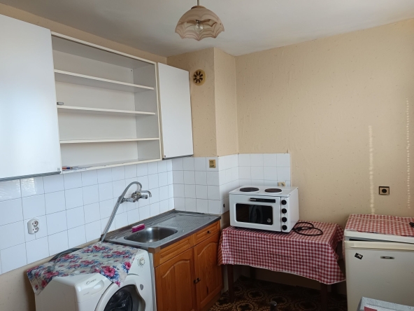 Дава се под наем Едностаен апартамент в Русе, Захарна фабрика - 47 кв.м за 209.1 € - Снимка #1