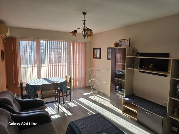 Дава се под наем Двустаен апартамент в Разград, Орел - 64 кв.м за 228.99 € - Снимка #1