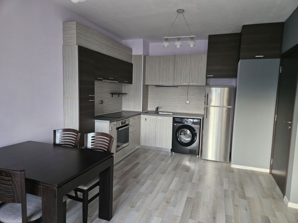 Дава се под наем Двустаен апартамент в Варна, Възраждане 1 - 60 кв.м за 398.82 € - Снимка #1