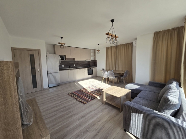 Дава се под наем Тристаен апартамент в Пловдив, Беломорски - 92 кв.м за 648.21 € - Снимка #1