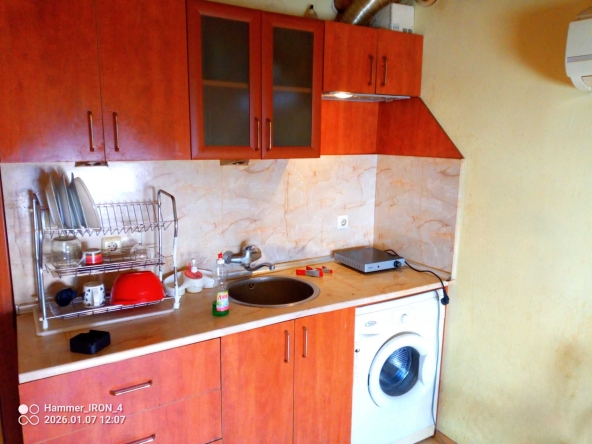 Дава се под наем Двустаен апартамент в Ямбол, Център - 33 кв.м за 49.47 € - Снимка #1