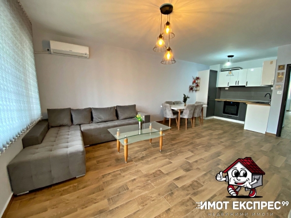 Дава се под наем Тристаен апартамент в Асеновград - 100 кв.м за 398.82 € - Снимка #1