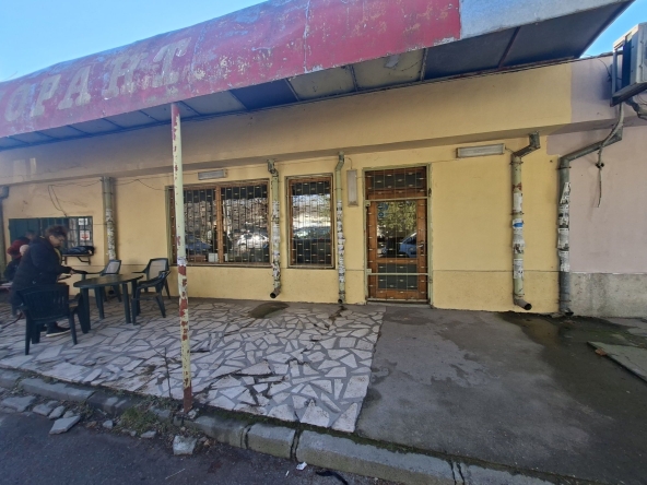 Дава се под наем Магазин в Харманли - 65 кв.м за 199.41 € - Снимка #1