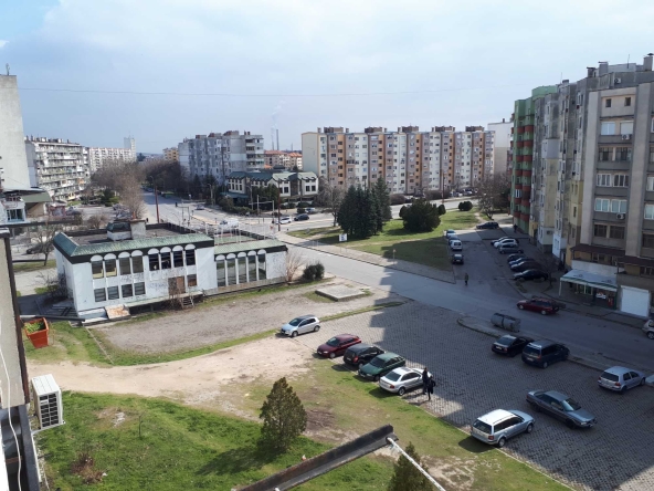 Дава се под наем Едностаен апартамент в Димитровград - 42 кв.м за 163.2 € - Снимка #1