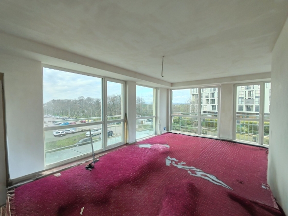 Тристаен апартамент в Бургас, Сарафово - 105 кв.м за 510 €/кв.м - Снимка #1