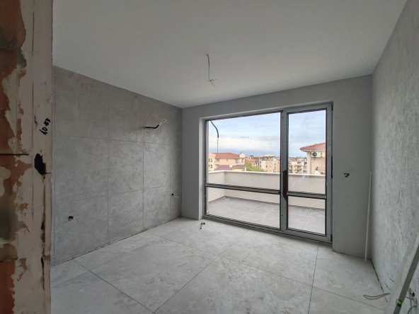 Тристаен апартамент в Бургас, Сарафово - 95 кв.м за 612 €/кв.м - Снимка #1